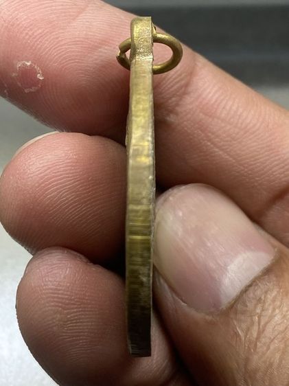 เหรียญหลวงพ่อกวย พร้อมกล่อง รูปที่ 6