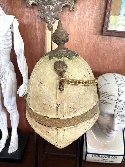 หมวกทหาร โบราณเก่าสะสม รูปที่ 8