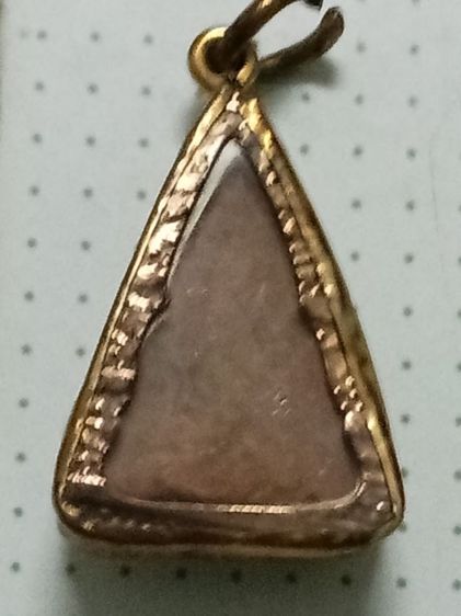 พระนางพญาเนื้อดิน หลวงพ่อกวย วัดโฆษิตาราม ชัยนาท รุ่นแรก พ.ศ.2515 รูปที่ 3