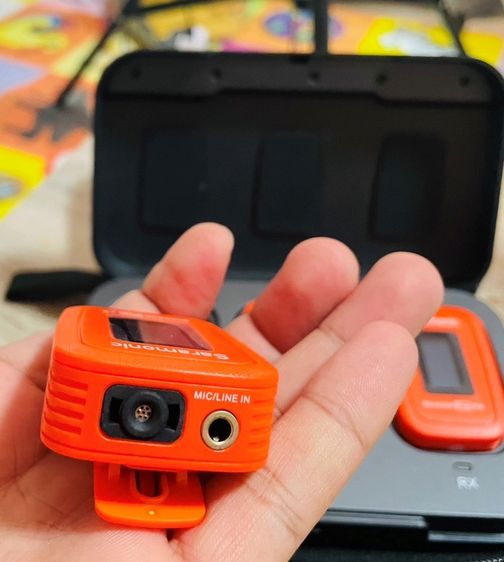 Live สด ไมค์ไร้สาย TX 2 RX รุ่นโปร SARAMONIC BLINK 500 PRO B2 สีส้ม