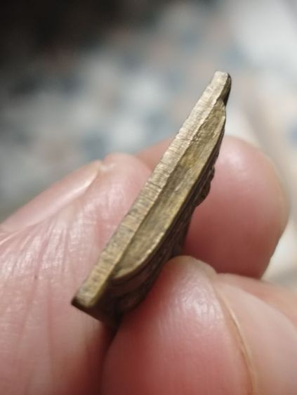 เหรียญหลวงพ่อสุโขทัยไตรมิตรรุ่นแรกปี๒๔๙๓ รูปที่ 9