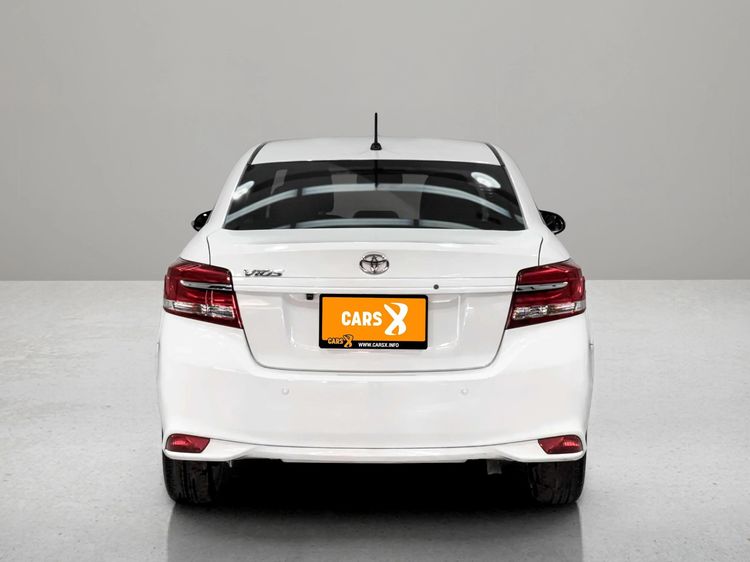 Toyota Vios 2020 1.5 Mid Sedan เบนซิน ไม่ติดแก๊ส เกียร์อัตโนมัติ ขาว รูปที่ 4
