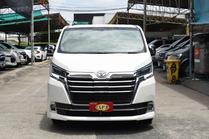 Toyota Majesty 2020 2.8 Premium Van ดีเซล เกียร์อัตโนมัติ ขาว รูปที่ 2