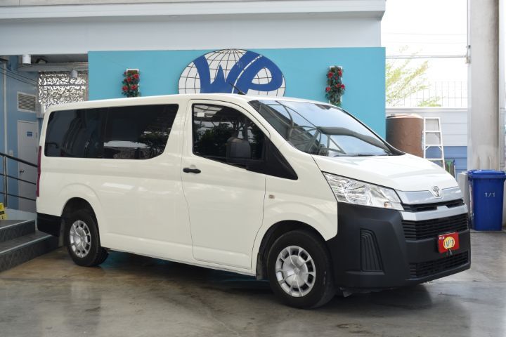 รถ Toyota Hiace 2.8 Panel สี ขาว