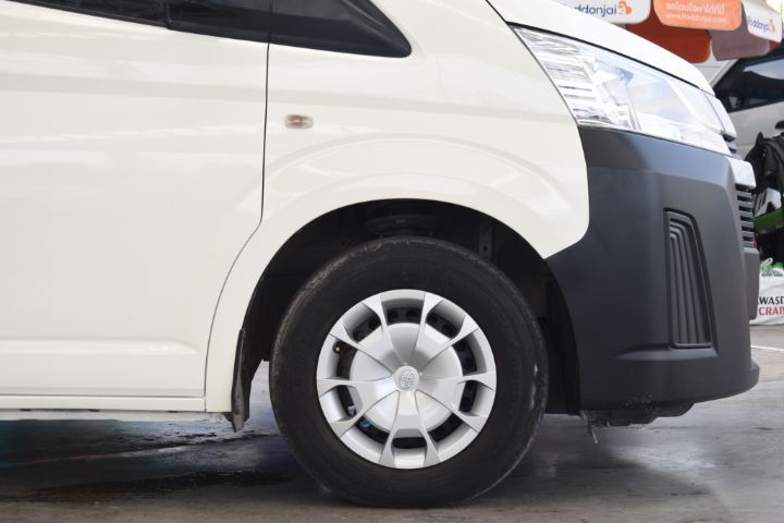 Toyota Hiace 2022 2.8 Panel Van ดีเซล เกียร์ธรรมดา ขาว รูปที่ 4