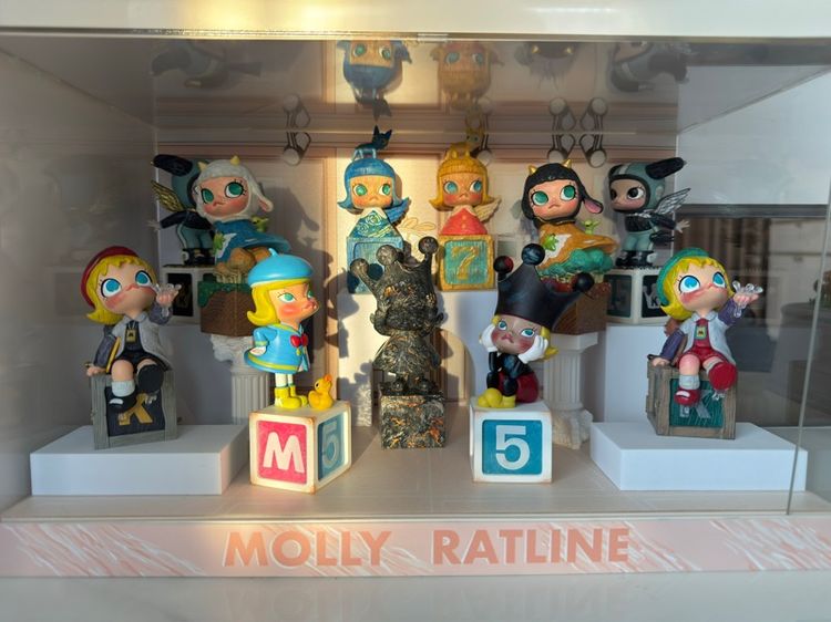 molly anniversary statues classical retro 2 รูปที่ 7