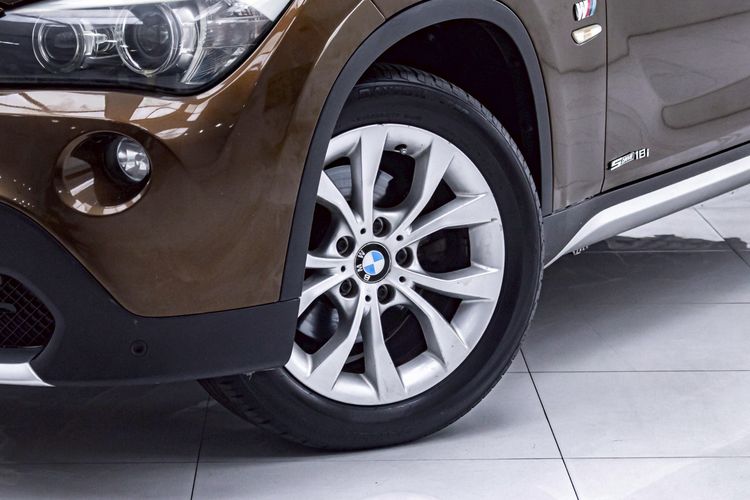 BMW X1 2015 2.0 sDrive18i Highline Utility-car เบนซิน ไม่ติดแก๊ส เกียร์อัตโนมัติ น้ำตาล รูปที่ 4