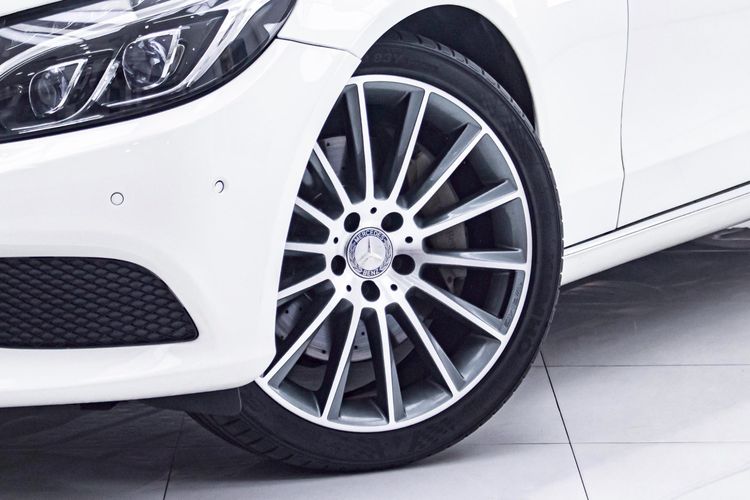 Mercedes-Benz C-Class 2016 C350 Sedan ปลั๊กอินไฮบริด (PHEV) ไม่ติดแก๊ส เกียร์อัตโนมัติ ขาว รูปที่ 4