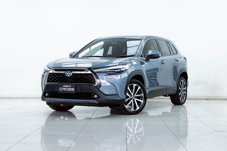 รถ Toyota Corolla Cross 1.8 Hybrid Premium สี เทา
