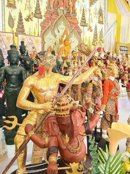 ผ้ายันต์พระพิราพ สีแดง" หลวงปู่ดา จันทรธัมโม วัดบ้านห้วยเตย จ.กาฬสินธุ์ รูปที่ 8