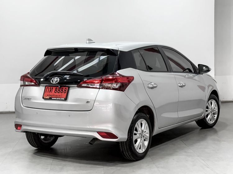 Toyota Yaris 2017 1.2 G Sedan เบนซิน ไม่ติดแก๊ส เกียร์อัตโนมัติ บรอนซ์เงิน รูปที่ 4