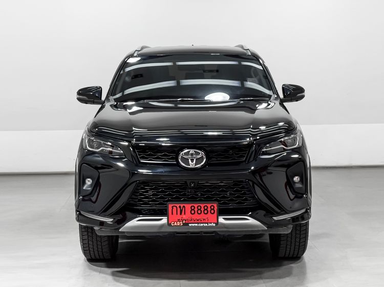 Toyota Fortuner 2024 2.4 Leader V Utility-car ดีเซล ไม่ติดแก๊ส เกียร์อัตโนมัติ ดำ รูปที่ 2