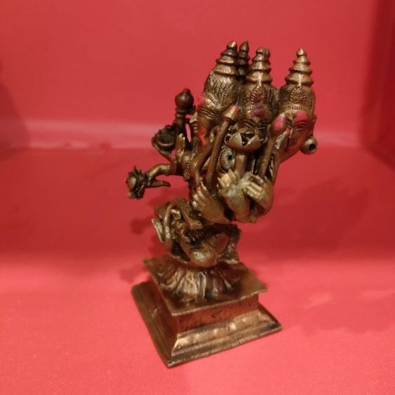 พระแม่กายาตรี เนื้อทองแดง รูปที่ 6