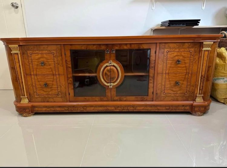 ตู้โชว์ ชั้น วางทีวี งานไม้แท้งานนำเข้า แบรนด์สเปน รูปที่ 6