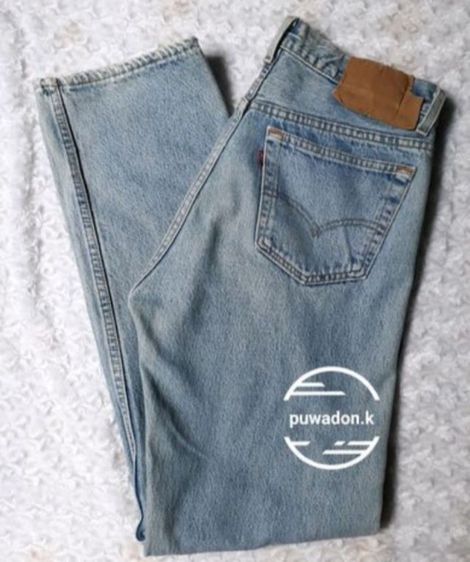 กางเกงยีนส์ Levi's สินค้าแบรนด์แท้สภาพดี ซื้อจาก(MBK) มานานใช้งานน้อยมาก ลองพิจารณาจากภาพนะครับ.สนใจสอบถามรายละเอียดได้ Levi"s (Limited) รูปที่ 2