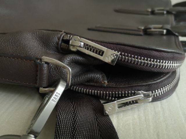 ขายกระเป๋าหนังแท้ แบรนด์ DAKS ​LONDON รูปที่ 4