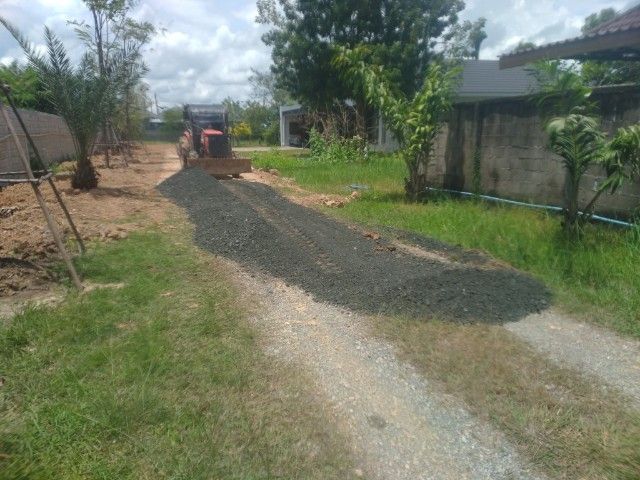 หินคลุก ทำถนน เทลานจอดรถ ลานบ้าน หลุมน้ำขัง ดินแฉะ