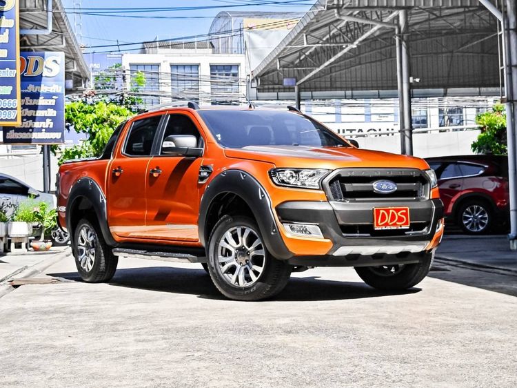 รถ Ford Ranger 2.2 Hi-Rider Wildtrak สี ส้ม
