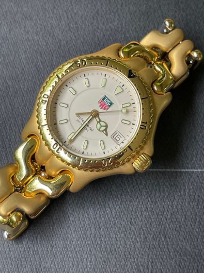 TAG HEUER S EL ก้างปลา 2 ชั้น Professional 200m WG1230-K0 30mm Gold Tone Steel Quartz Watch รูปที่ 13
