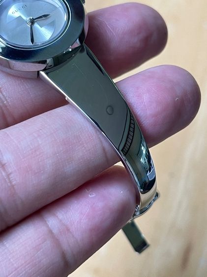 GUCCI 129.5 U Play Silver Dial Quartz Watch YA129515  รูปที่ 13