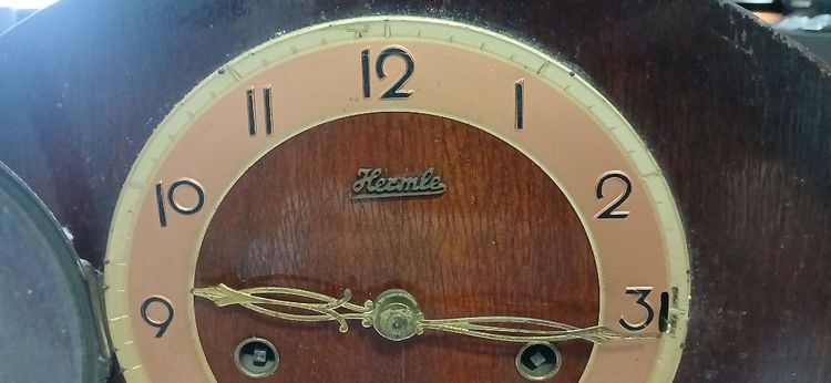 นาฬิกาหัวเตียง รูปที่ 3