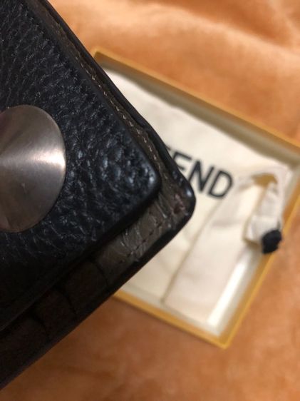กระเป๋าสตางค์ Fendi แท้ มือสอง สภาพดี รูปที่ 11