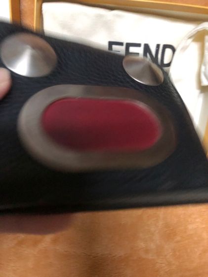 กระเป๋าสตางค์ Fendi แท้ มือสอง สภาพดี รูปที่ 3