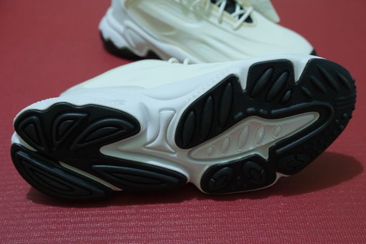 ร้องเท้า ADIDAS OZWEEGO CELOX รูปที่ 10