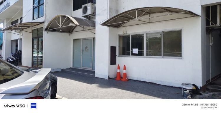 ไม่ใช่ ให้เช่าออฟฟิศคลังสินค้านนทบุรี รูปที่ 2