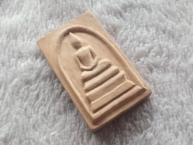 พระสมเด็จ (ไม้แกะ) รูปที่ 2