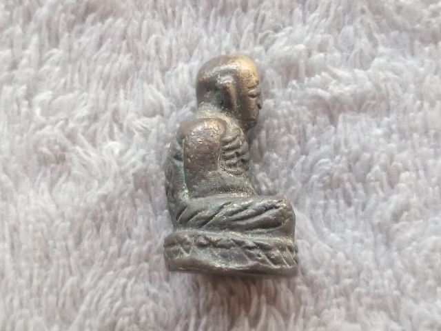 รูปหล่อหลวงปู่ทิม รูปที่ 5