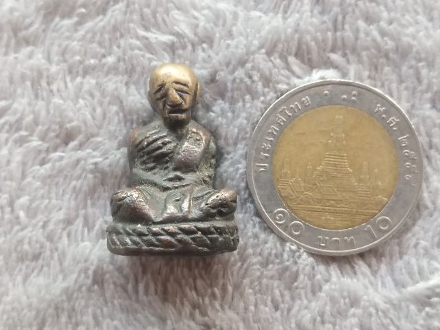 รูปหล่อหลวงปู่ทิม รูปที่ 10