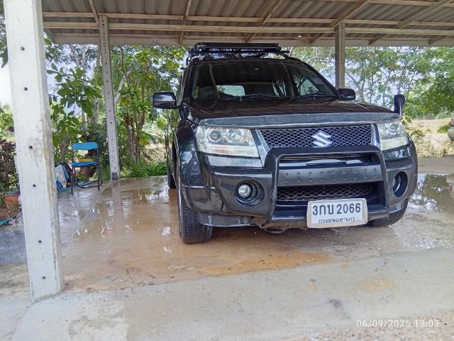 Suzuki Vitara 2009 2.0 Grand JLX Van เบนซิน เกียร์อัตโนมัติ ดำ รูปที่ 2