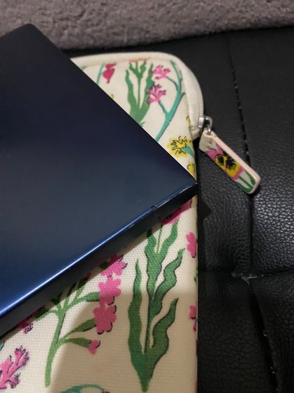 asus zenbook 15 รูปที่ 4