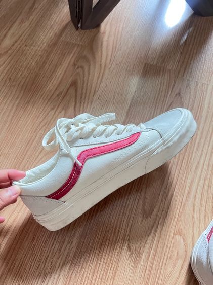 รองเท้า Vans  รูปที่ 4