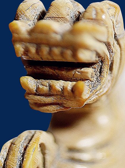 ให้เช่าบูชา เครื่องรางของขลัง สิงห์ 3ขวัญ หลวงพ่อเดิม วัดหนองโพธิ์  ใต้ฐานจารมือ รูปที่ 6