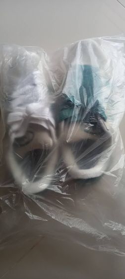 รองเท้าADIDAS ไซค์42