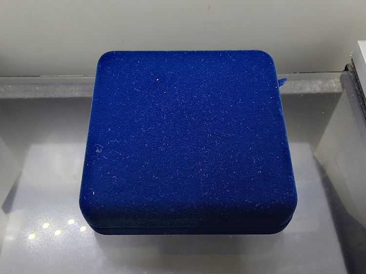 เหรียญหลวงพ่อทวดนั่งพาน รุ่น1 พิมพ์รูปไข่ เนื้ออัลปาก้า พุทธอุทยานมหาราช วัดวชิรธรรมาราม ปี2556 พร้อมกล่องเดิม รูปที่ 9