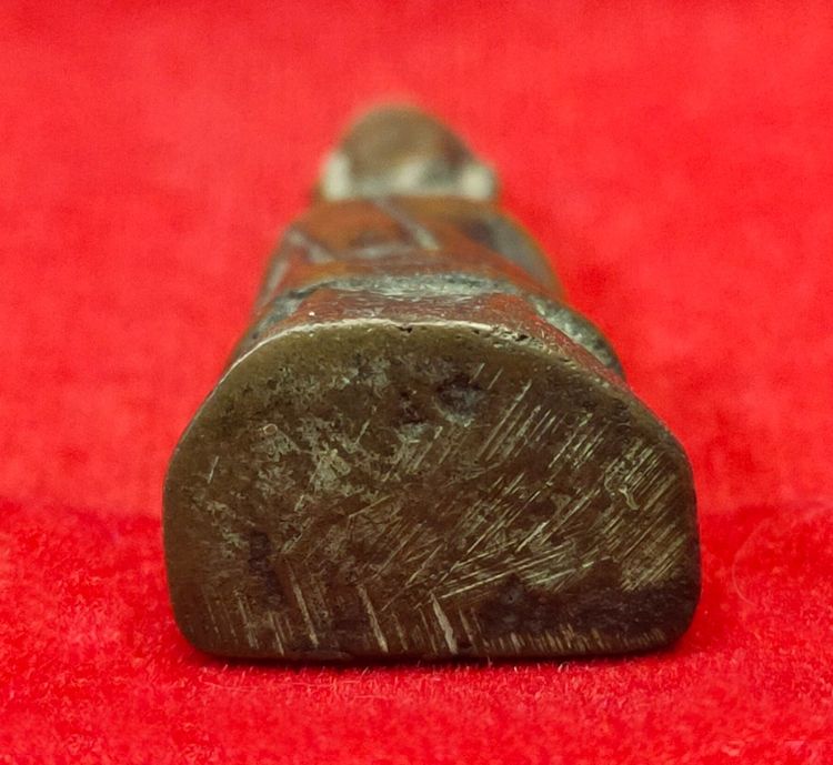 💟 พระเชียงรุ้ง เนื้อสำริด ศิลปะล้านช้าง รูปที่ 4