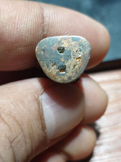 หล่อรูปเหมือนหลวงปู่ทวด ปลุกเสกโดยหลวงปู่ทองดำ วัดท่าทอง จ.อุตรดิตถ์ ปี ๒๕๔๔ เนื้อนวะโลหะ

รับประกันพระแท้สวยเดิม รูปที่ 9