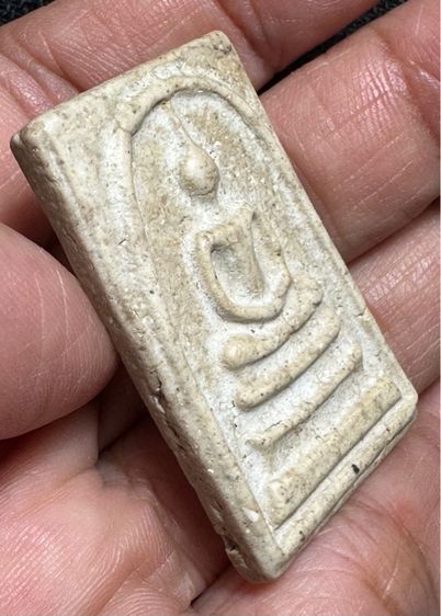 🙏พระสมเด็จพิมพ์ใหญ่เนื้อแก่ปูนเปลือกหอย 🙏พระสมเด็จพิมพ์ใหญ่พระประธาน🙏หลวงปู่นาค วัดระฆังฯ พิมพ์ซุ้มระฆัง ปี พ.ศ.๒๔๙๕ องค์ละ1000 รูปที่ 8