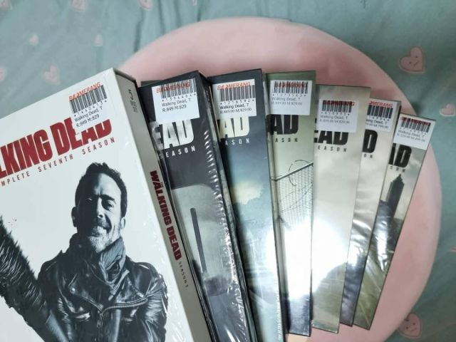WALKING DEAD SEASON 1-7
MASTER ลิขสิทธิ์แท้จากห้าง
สะสมเองขายมือสองสภาพใหม่ ยังไม่แกะซีล สนใจทักน้าป๊อป O9O5546999 แอดไอดีไลน์  popwong 