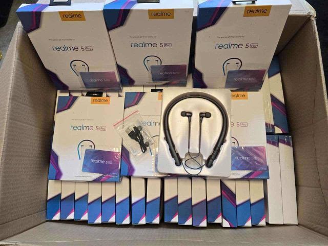 หูฟังบลูทูธ Realme แท้ แบบคล้องคอ  รูปที่ 2