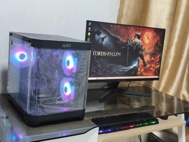 คอมพร้อมจอ Ryzen5 พร้อมจอSamsung