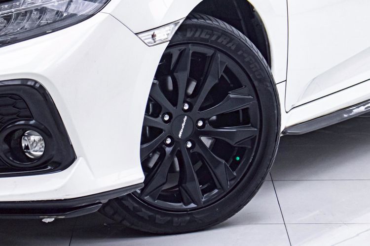 Honda Civic 2017 1.5 Turbo Sedan เบนซิน ไม่ติดแก๊ส เกียร์อัตโนมัติ ขาว รูปที่ 4