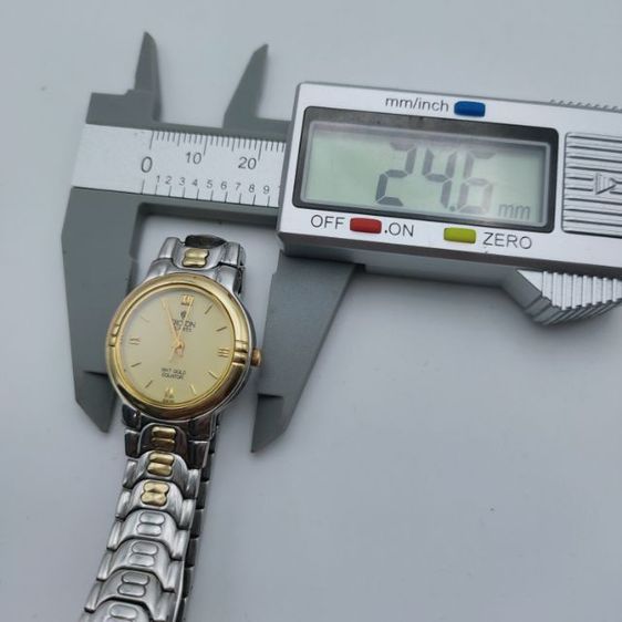 นาฬิกา ผู้หญิง แบรนด์ Croton ขนาด 26มม.เครื่อง quartz กันน้ำ 3atm 18KT Gold Eduator มือสองเครื่องเดินดี รูปที่ 11