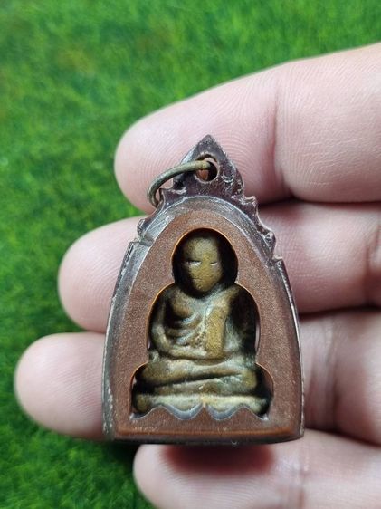 พระรูปหล่อพิมพ์นิยมหลวงพ่อเงินวัดบางคลาน