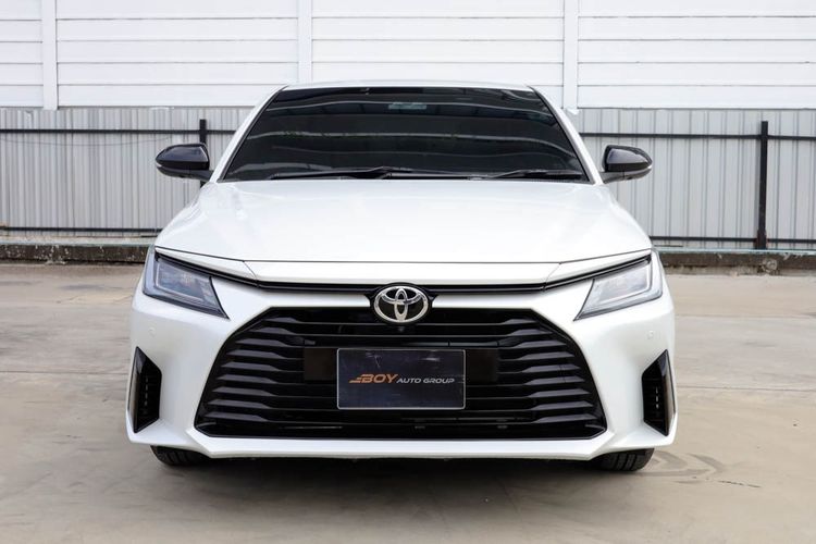 Toyota Yaris ATIV 2023 1.2 Premium Luxury Sedan เบนซิน ไม่ติดแก๊ส เกียร์อัตโนมัติ ขาว รูปที่ 2