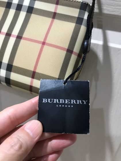  Burberry กระเป๋าถือ คล้องไหล่ได้ สภาพดีมาก รูปที่ 2