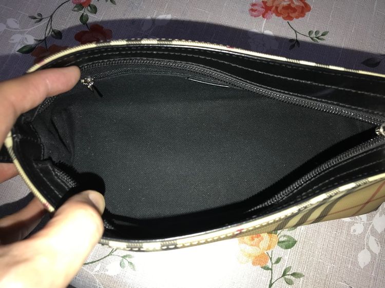  Burberry กระเป๋าถือ คล้องไหล่ได้ สภาพดีมาก รูปที่ 11